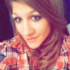 Meet your Posher, Mandy